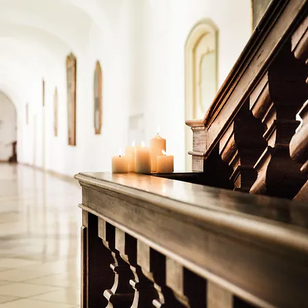 Top Khr Kuroase Im Kloster Szálloda 3*