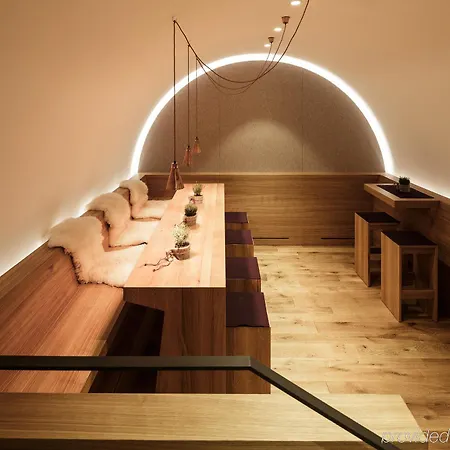 Kuroase Im Kloster Отель 3*