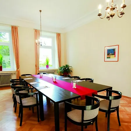 Отель Kuroase Im Kloster 3*
